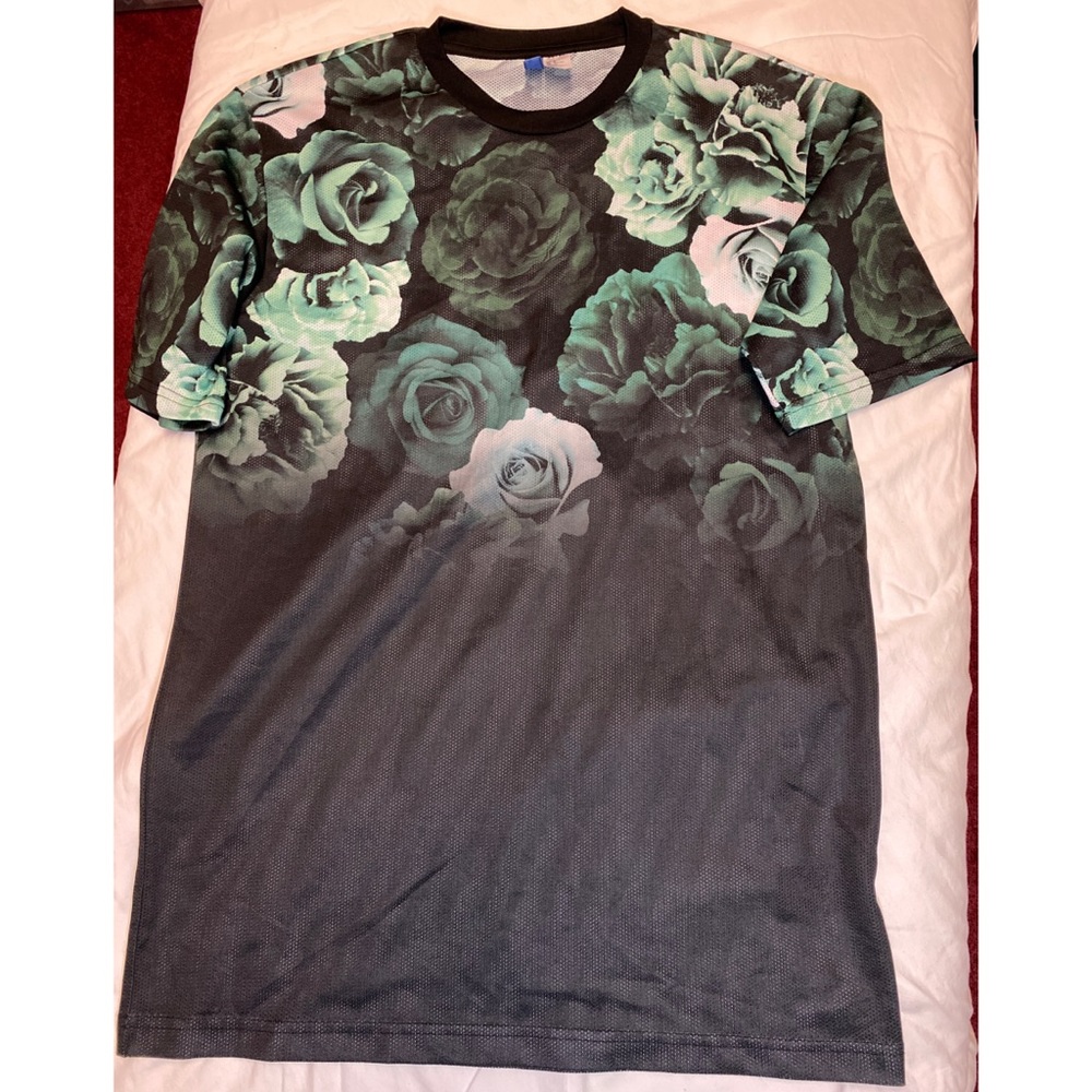 H&M Black and Green Floral Mesh Tshirt